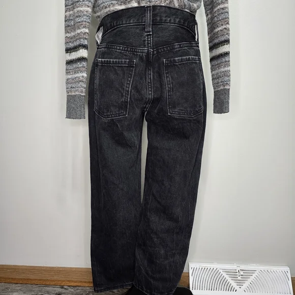 Old Navy Women's Charcoal Straight Leg Jeans - Picture 3 of 4